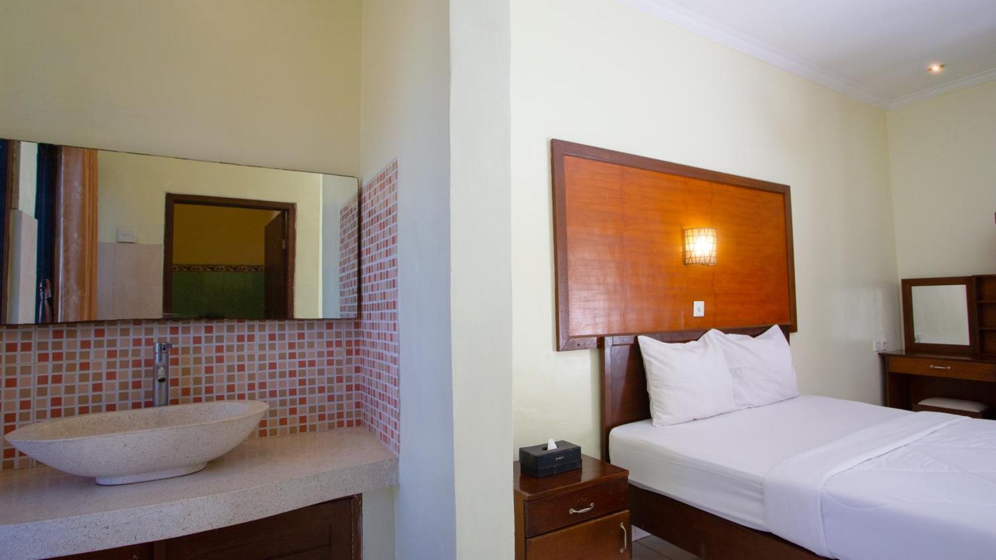 Teges Inn Kuta Kuta Lombok Esterno foto