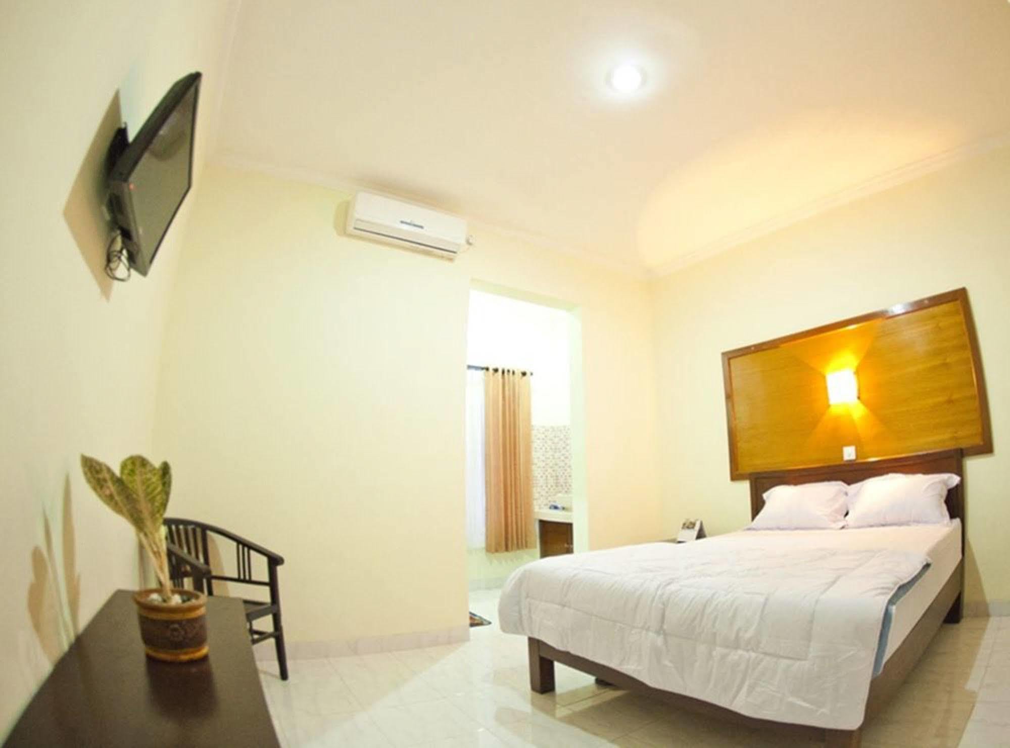 Teges Inn Kuta Kuta Lombok Esterno foto