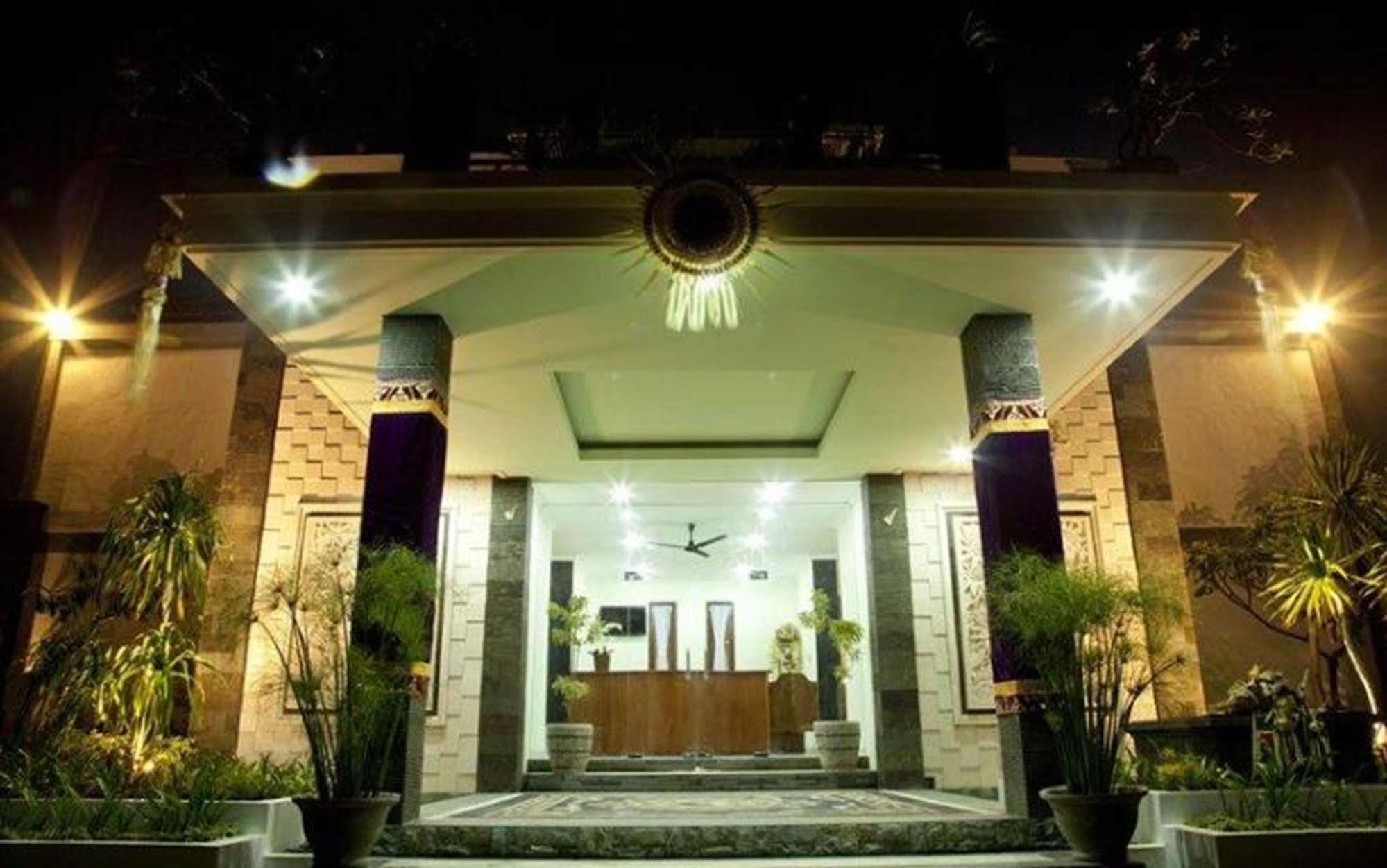 Teges Inn Kuta Kuta Lombok Esterno foto